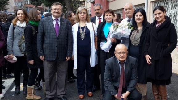 Küçükyalı Rezan Has Anadolu Lisesi - Müdür Yardımcısı Emine Barbaros´a Veda Töreni Yapıldı.