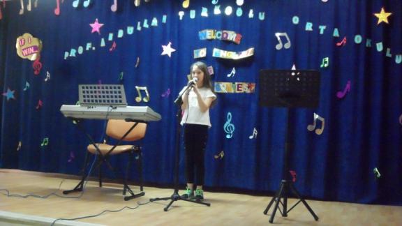 Prof. Abdullah Türkoğlu Ortaokulu - Yabancı Dilde Müzik Yarışması