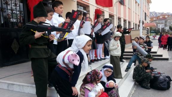 Evliya Çelebi İlkokulu 18 Mart Çanakkale Zaferi ve Şehitleri Anma Günü Töreni