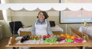 Osmangazi İmam Hatip Ortaokulu Yiyecekler ve İçecekler isimli Arapça Gösterisi