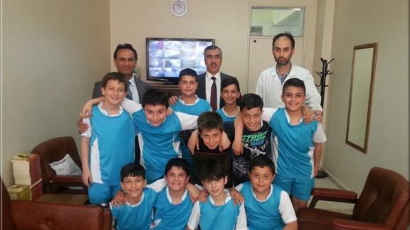 Orhangazi İmam Hatip Ortaokulu- Futsal Turnuvasında Takımımız İkinci Oldu.