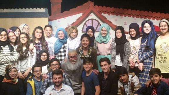 Şehit İbrahim Cengiz İHO - Tiyatro Kulübümüz TİYATROYA GİTTİ.