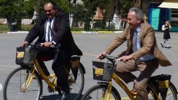 NEZAHAT ASLAN EKŞİOĞLU İLKOKULU "Sarı Bisiklet" ETKİNLİĞİ
