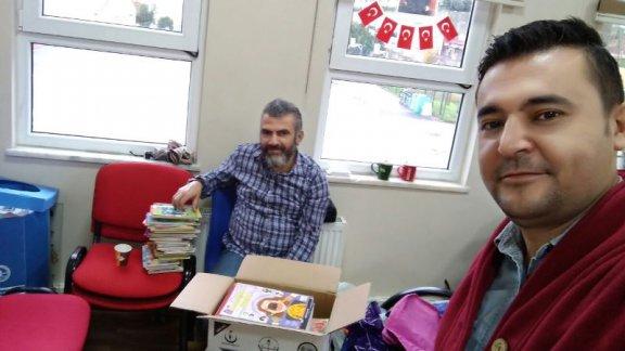 İBB Barbaros Hayrettin Paşa Ortaokulu - Bitlis Merkez Yükseliş Ortaokulu´na Beş Koli Kitap Gönderildi