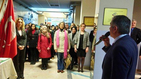 İlçe Milli Eğitim Müdürümüz Sn. Faik KAPTAN, "İstiklal Marşı´nı Birlikte Söylüyoruz" projesi çerçevesinde 22 Aralık 2017 Cuma Hasan Şadoğlu Mesleki ve Teknik Anadolu Lisesi´nin bayrak törenine katıldılar. 