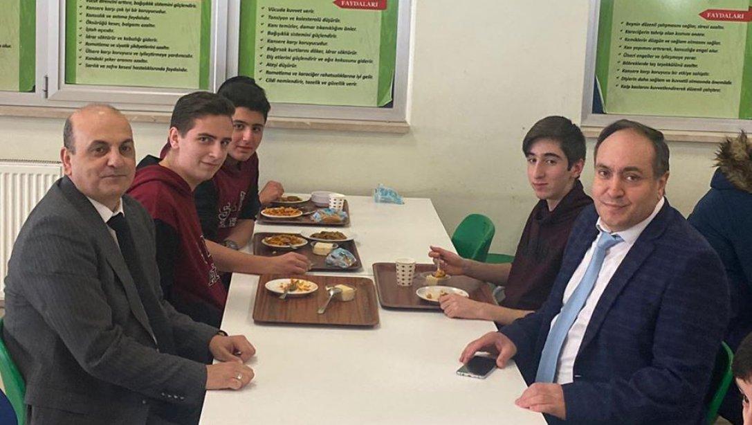 Şehit Mustafa Kaymakçı Anadolu İmam Hatip Lisesi ve Ortaokulunu ziyaret ettik