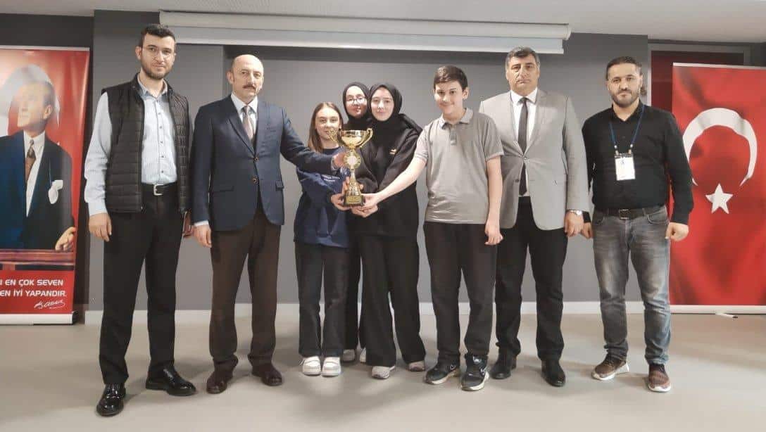 Türkiye Akıl ve Zeka Oyunları Ödül Töreni TEV Abdullah Nezahat Erboz İlkokulunda gerçekleşti.