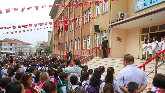 Bağlarbaşı İlkokulu- 2015-2016 Eğitim Öğretim yılı Açılış Töreni