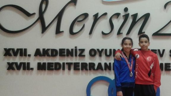 Prof. Abdullah Türkoğlu Ortaokulu’ndan İki Öğrencimiz Jimnastik Mersin Türkiye Şampiyonası’nda Başarılı Oldu. İPEK BAKAR Türkiye 1. si Mehmet Ali Bakar Türkiye 4. sü Oldu.