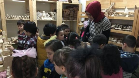 Kazım Tunç İlkokulu - Anasınıfı D Şubesi Zeytin Çekirdeği Oyuncak Atölyesinde