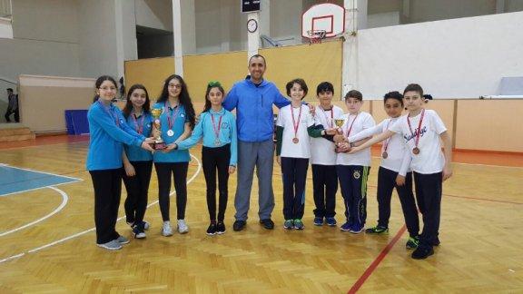 İBB Barbaros Hayrettin Paşa Ortaokulu - Okulumuz Badminton Takımı Maltepe İlçe Başarısı