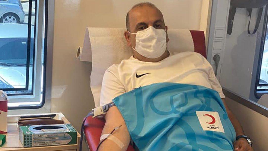 İlçe Millî Eğitim Müdürümüz Sayın Hüseyin Aydoğdu, Kan Kampanyası kapsamında Fındıklı mahallesinde bulunan kan alma merkezini ziyaret ederek kan bağışında bulundu.