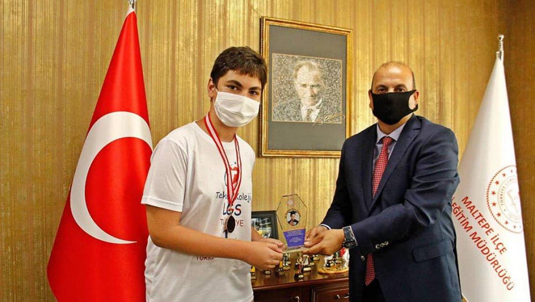 LGS Türkiye 1.si Özel Küçükyalı Tekden Ortaokulu öğrencimiz Alper Tuna ACAR