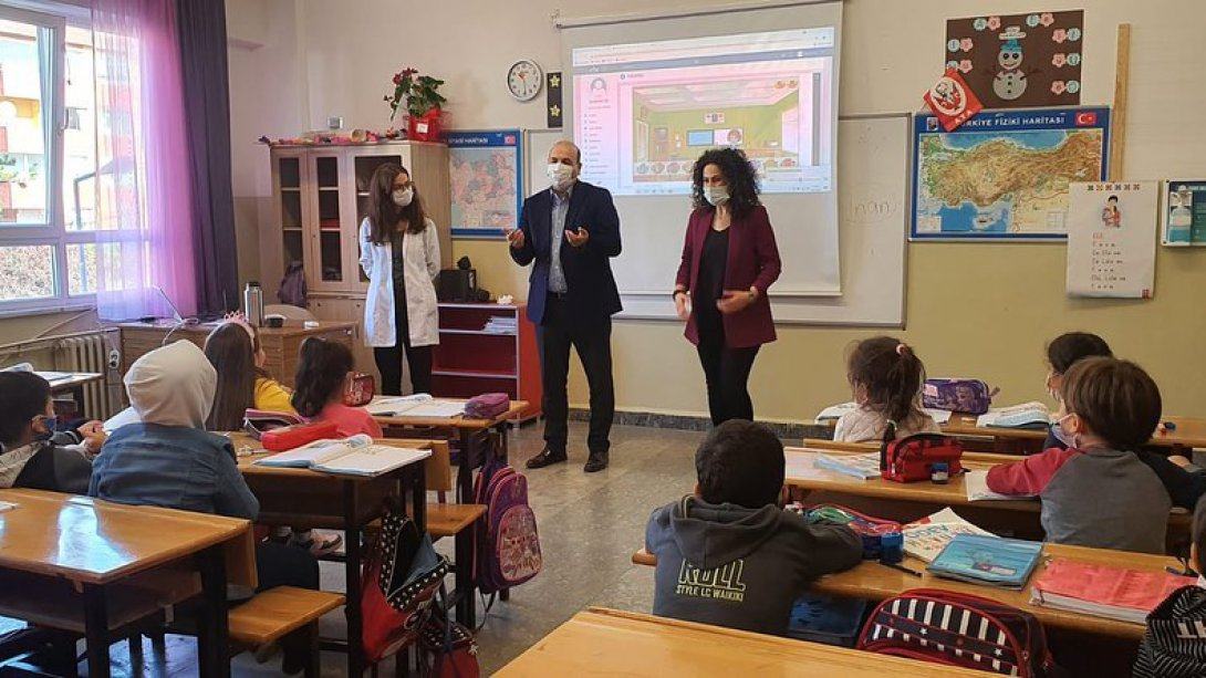 İlçe Milli Eğitim Müdürümüz Sn. Hüseyin Aydoğdu, Vasfi Rıza Zobu İlkokulumuzu ziyaret ettiler.