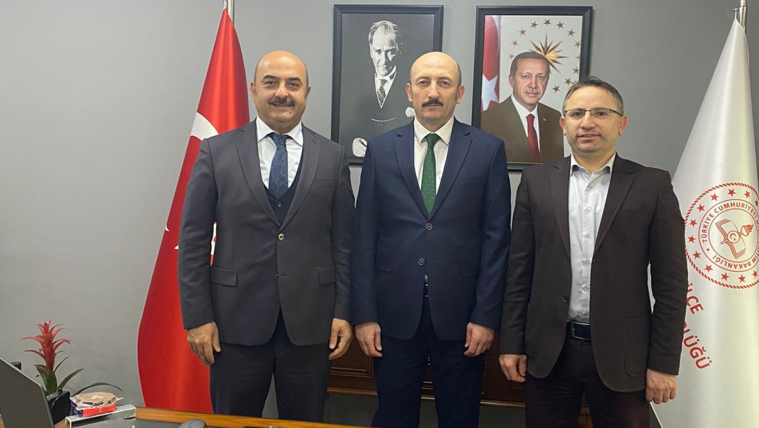 Pendik Birikim Koleji Kampüs Müdürü Rasim Karagül İlçe Milli Eğitim Müdürümüz Sayın Murat Altınöz'ü ziyaret ettiler.